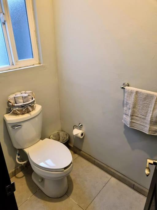 Clean&Equipped, 1-Floor 3-Bedroom Downtown House Ensenada Exterior foto